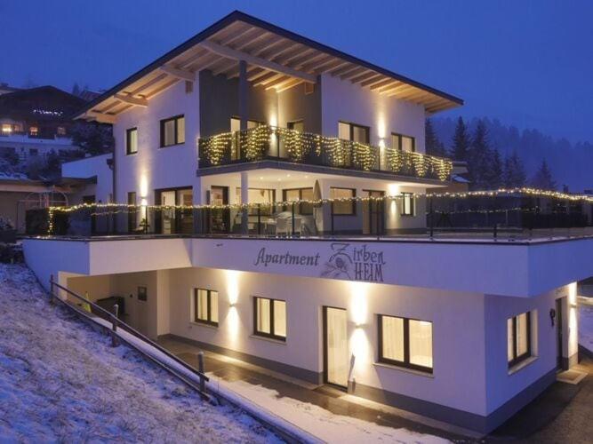 Top Holiday Flat In Fuegen Near The Ski Area Kültér fotó