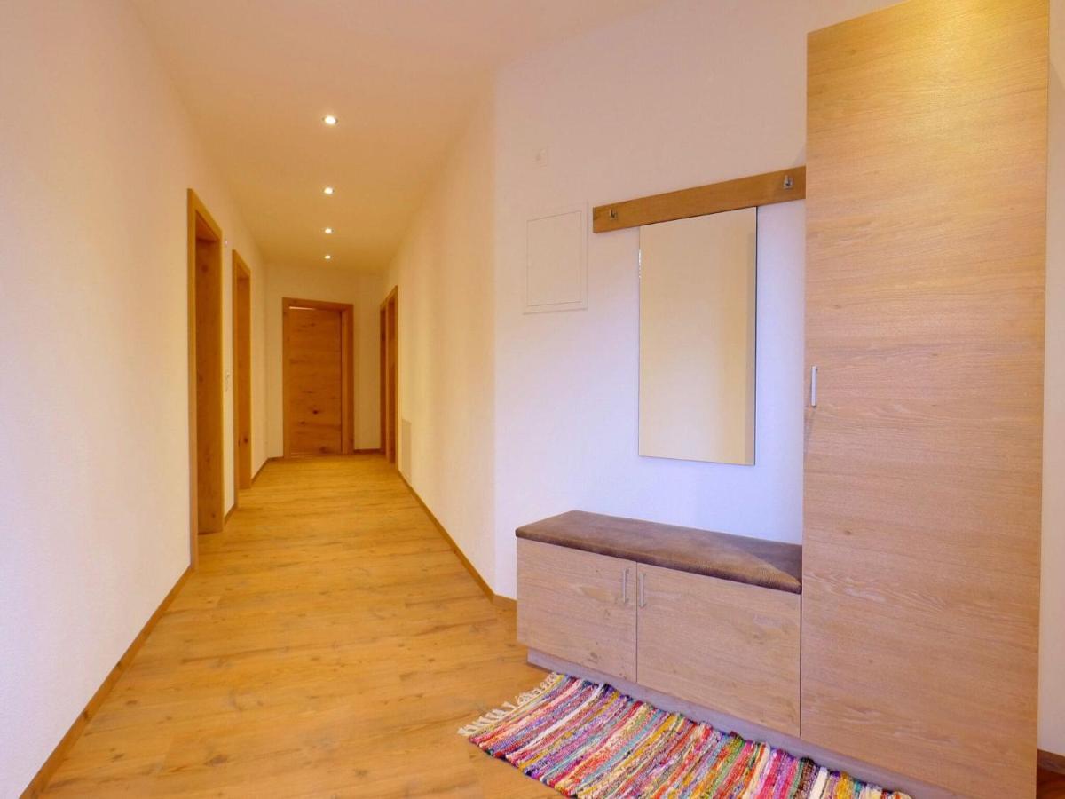 Top Holiday Flat In Fuegen Near The Ski Area Kültér fotó